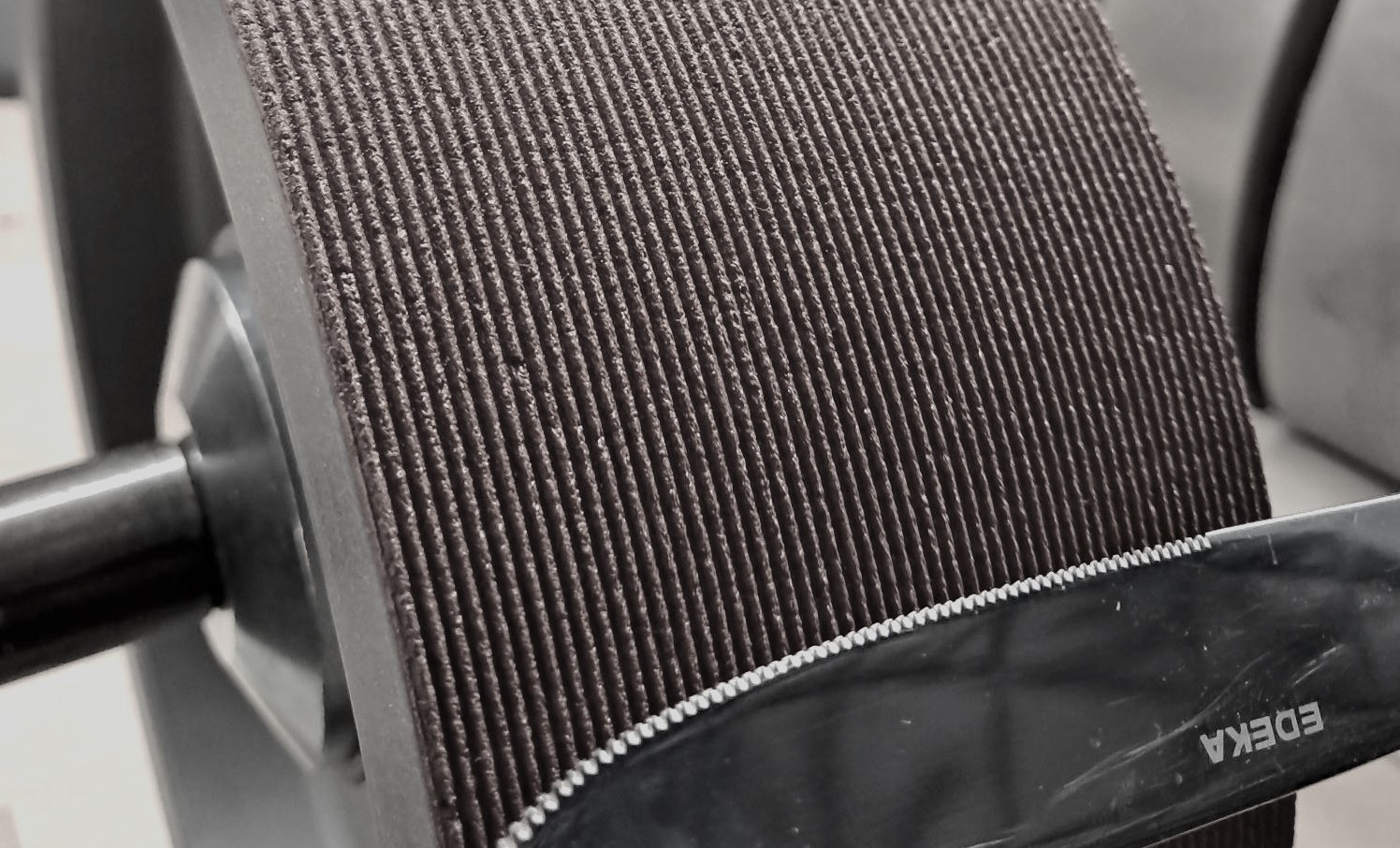 Besteckmesser mit Wellenschliff schleifen